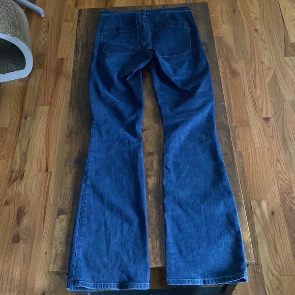 Size- 26 - Picture 2 of 3